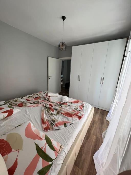 Sunny Retreat On The Appartement